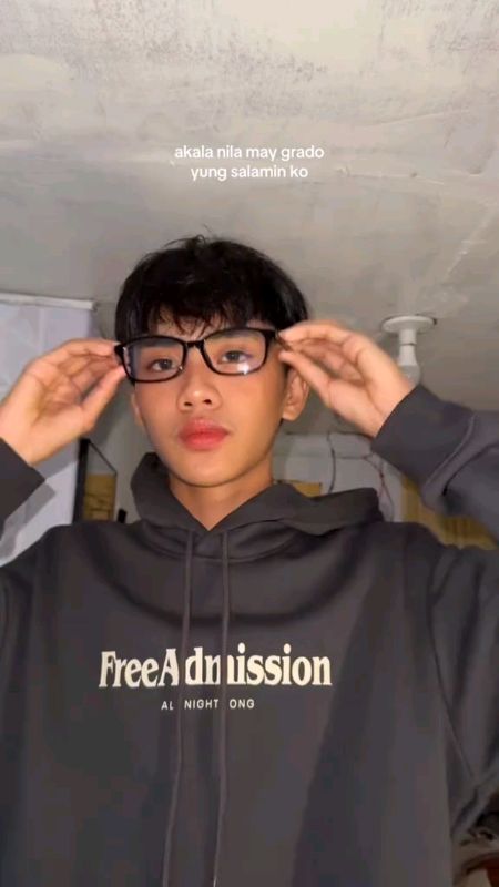 checkout na! click orange basket ☝️#FreeCoinsInShopeeVideo #elitheaffiliator #glasses