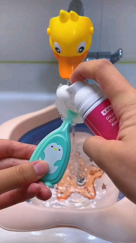 2-12 Years Old Children's U-Shaped Silicone Toothbrush 360° Baby Oral Cavity Cleaning Toothbrush 😍