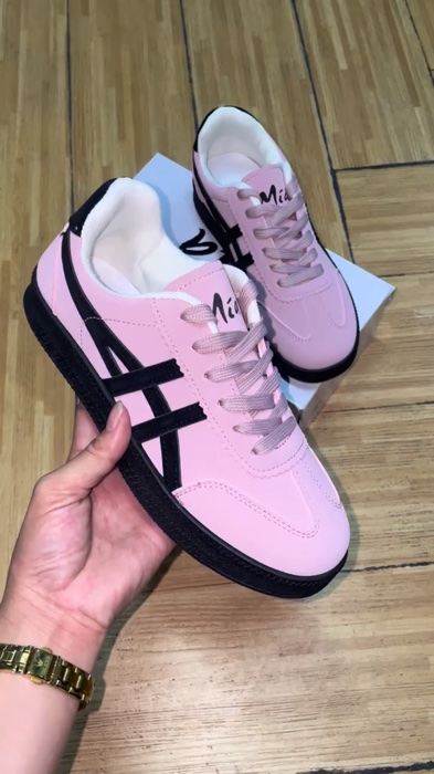 #shoes #unisex #casual #sportshoes #freecoinsinshoppevedio