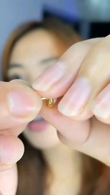 #Earings#Screwtype#Pearl#FreeCoinsInShoppeeVideo #Trending #ShoppeePH #Viral #MasMuraSaShoppee #FYP#BestSeller
