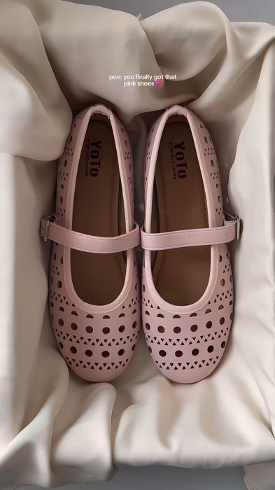 cute pink shoes 🩰 #yoto #shoes #maryjanes #Outfit #Fashion #OOTD #sandal #flats #trending #viral #trend #fyp #foryou #MasMuraSaShopee #aesthetic