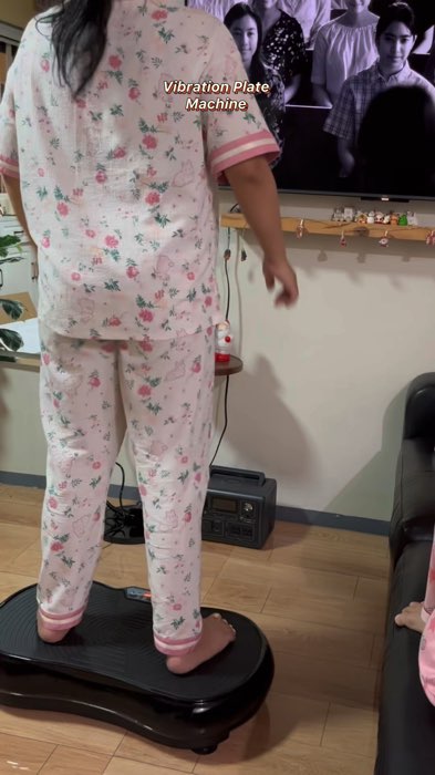 Vibration Plate for better blood flow and improves joint mobility. #vibrationplate #increasebloodflow #lymphaticdrainage #homeworkout