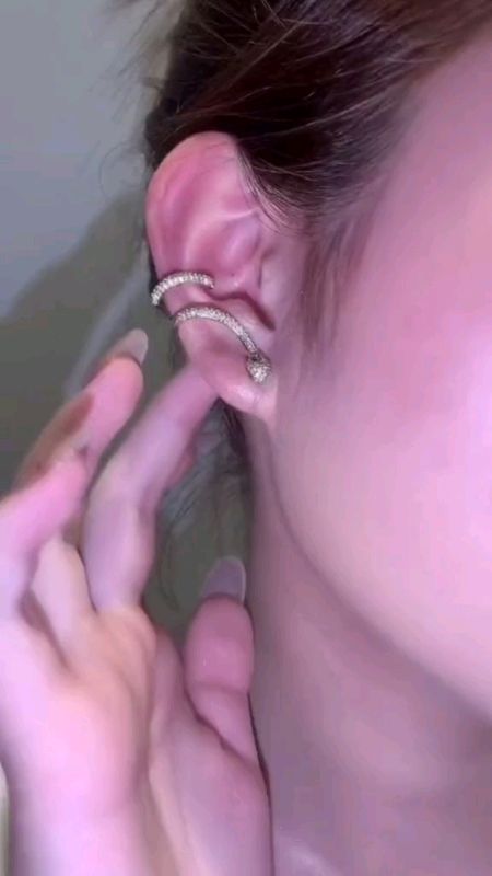 Elegant Women Bling Shine #Elegant Snake Shape Ear Studs #Earring #Accessory