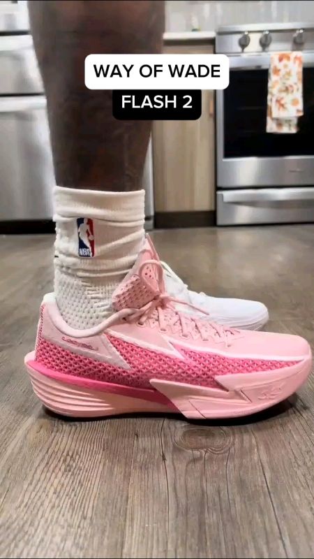 WAY OF WADE FLASH 2🌸 #shoes #lightweightshoes #softshoes #shoeswithspike #runningshoes #foamshoes #basketballshoes #volleyballshoes #wayofwade