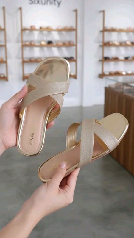 #sandal#flatsandal #koreansandal #womensandal #shoppe #murasashoppe #viral#viralvideo Ganda nito pang araw² na gamitan mga labs