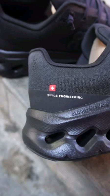 ON CLOUDTILT SHOES🖤🖤#oncloud #cloudtilt #oncloudtilt #QC #runningshoes