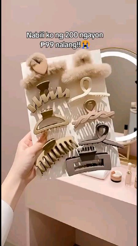 9pcs Korean Fluffy Shark Hair Vlaw Clips #perfectgift #fyp  #fashionfinds  #souvenir  #hairclamp