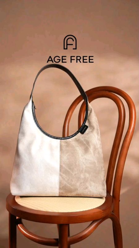 Beige-brown AURA Bag: Lightweight & capable! Commute/travel—practical & stylish.#hobobag #unibag #zipperbag  #largecapacitybag #shoulderbag #officebag