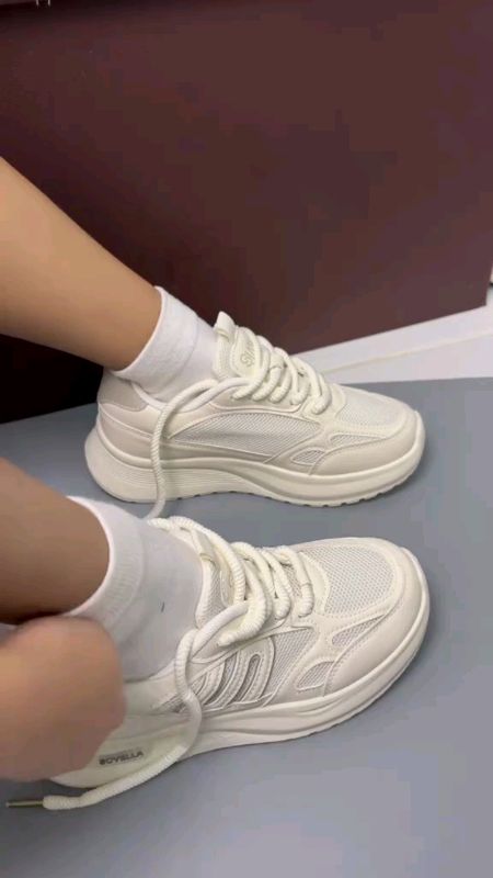 #rubbershoes #sneakers #shoes #FREECOINSINSHOPEE #aesthetic #MasMuraSaShopee #footwear #chaerecos #fyp #viral #trending #shoesforwomen #chunkyshoes