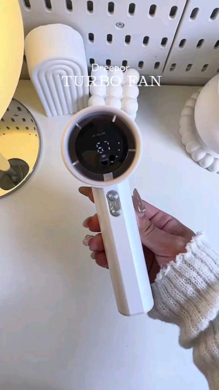 Dreepor 4000mah Turbo Mini Fan Rechargeable