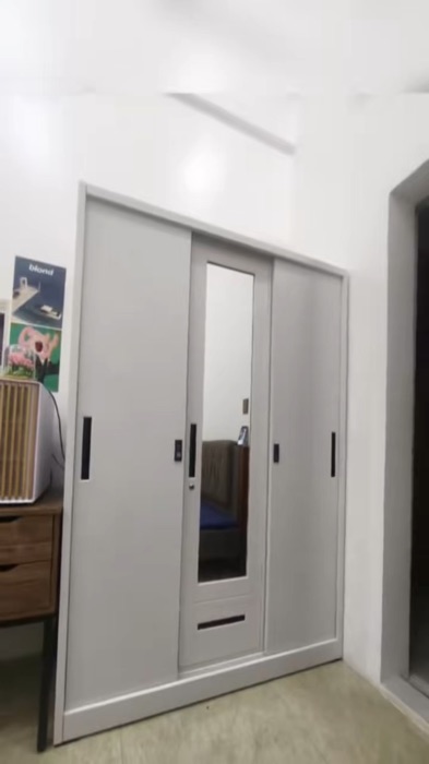 #leapify #wardobe #slidingwardrobe #cabinet #metalcabinet #steelcabinet #slidingdoorwardrobe #FullSteelCabinet #viral #trendingvideo #wardrobemirror