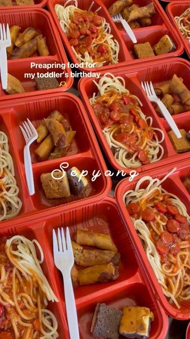 #bentobox #partytrays #party #foodcontainer #mustbuy #spaghetti #Birthday #birthdaymusthave