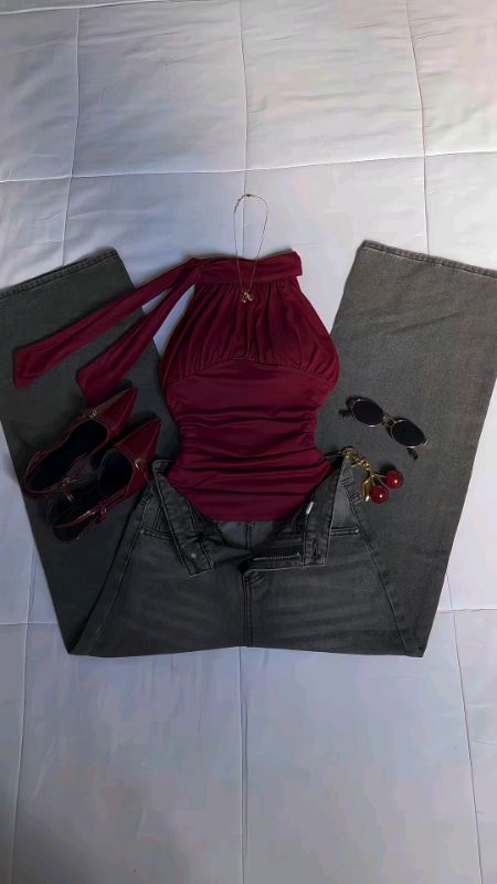 this classy rich red top vibe ✨ #classy #top #sleeveless #red #outfit #elegant #sale #trending #fyp #viral #new #shopee #date #new #foryou #sexy