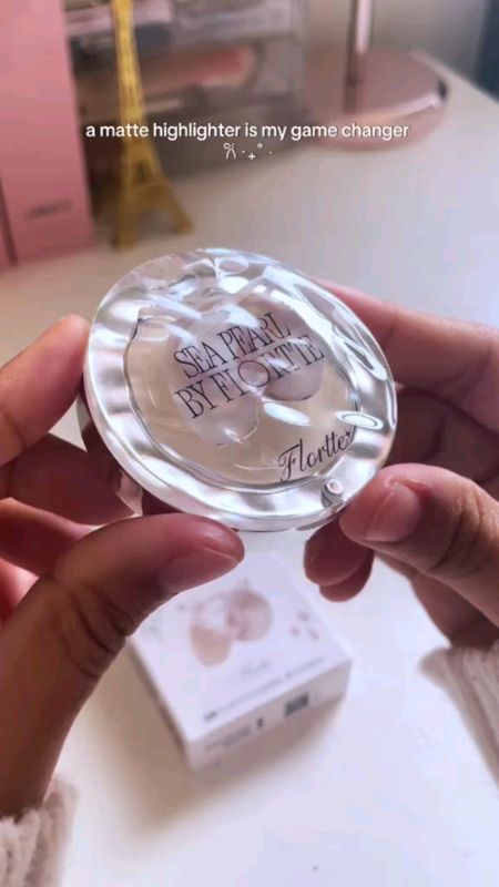 Esther Bunny #Makeup #Cosmetic #fyp #FreeCoinsInShopeeVideo #Trending #BuyNa #Budol #Affordable #Ganda #ShopNa #Colour #highlighter #buy #girls