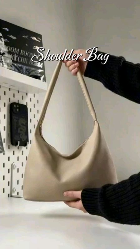 #shoulderbag