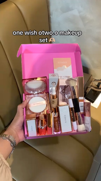 Make-Up Very affordable!🥰🤩🙌🏼 #FreeCoinsInShopeeVideo #MasMuraSaShopee #sale #foryou #viral #trending