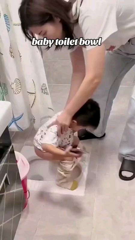Baby toilet training device baby toilet seat #babytoiletseat #fyp #trending #MasMuraSaShopee