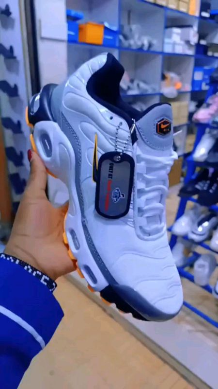 shoes for men #ShopeePHPaydaySale #FreeCoinsInShopeeVideo #MasMuraSaShopee #HugotSaShopee #WishlistMoSagotKo