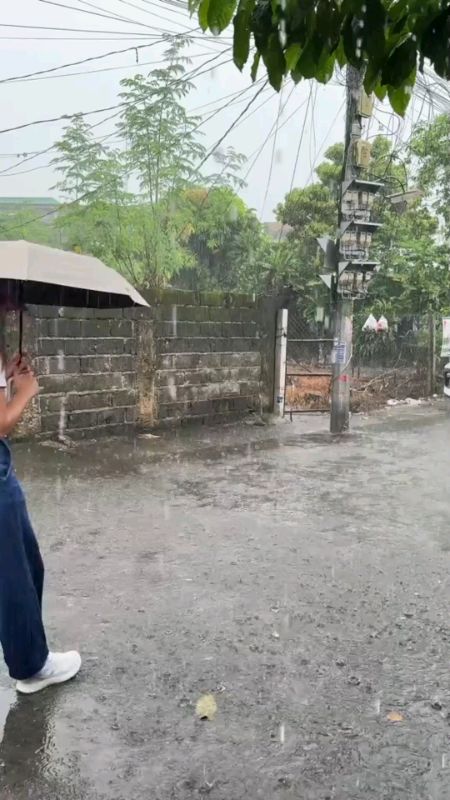 Waterproof Rain Shoe Cover #rainshoecover #waterproofshoecover #foryou