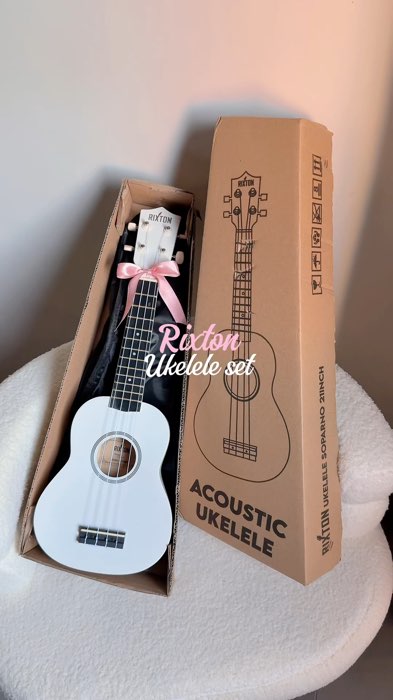 Ukelele 😍💙 #ukelele #acoustic #fyp #trending #shopee #MasMuraSaShopee #FreeCoinsInShopeeVideo #paydaysale