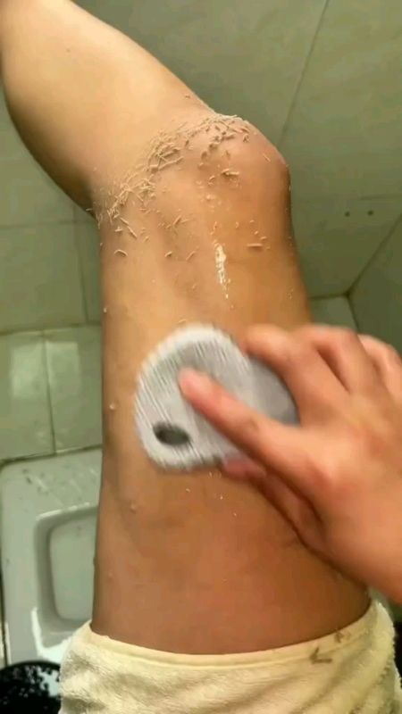 The Best Pang Hilod Ever!! 😱 Clean your skin 3 times better with this bath  #panghilod #fyp #musthave