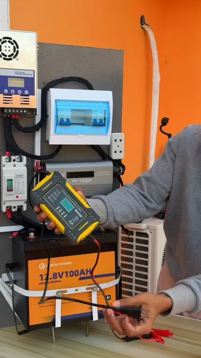 Battery Charger heavy duty guys pang matagalan!🔥 #charger #batterycharger #carbatterycharger #solarcharger #12v
