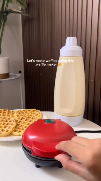 Mini Electric Waffle Maker Non Stick Pan Circular #wafflemaker #miniwafflemaker #electricwafflemaker #nonstickpan