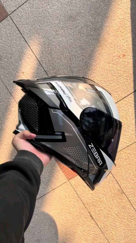 #dualvisor #modularhelmet #helmet