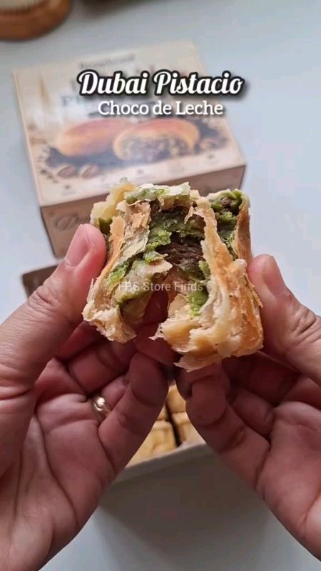 BREADSCENT BAKERY Dubai Pistacio choco de yema Hopia TIPAS Sobrang sarap hindi nakakasawa,😋 #dubaichewycookie #dubaipistacio #tipashopia