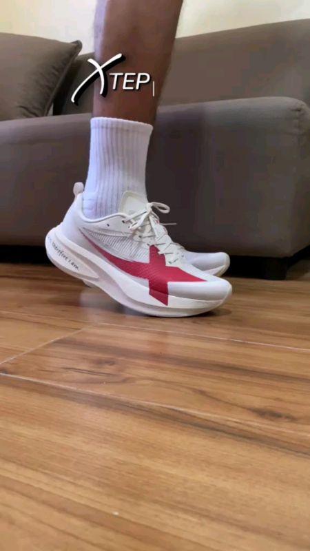 #xtep #runningshoes #HugotSaShopee #FreeCoinsInShopeeVideo #MasMuraSaShopee #highquality #trending #fyp