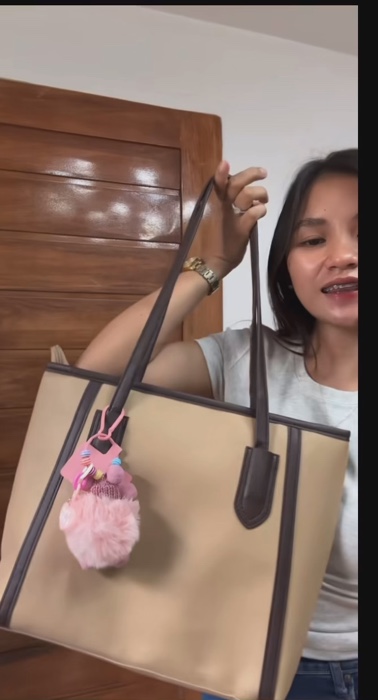 #WomenSimpleBag #ShoulderBag #OfficeBag #LadiesSchoolBag #LargeCapacity #fyp #ctto #trends #trends #FreeCoinsInShopeeVideos #MasMuraSaShopee