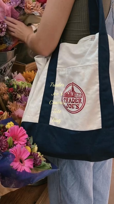 ￼TRADER JOE’S CANVAS LARGE Mini Pocket Tote Bag From US Has two pockets embroidery All Colors 4PHL #fyp #bag #tote #Canvass #spacious #Large #sulit