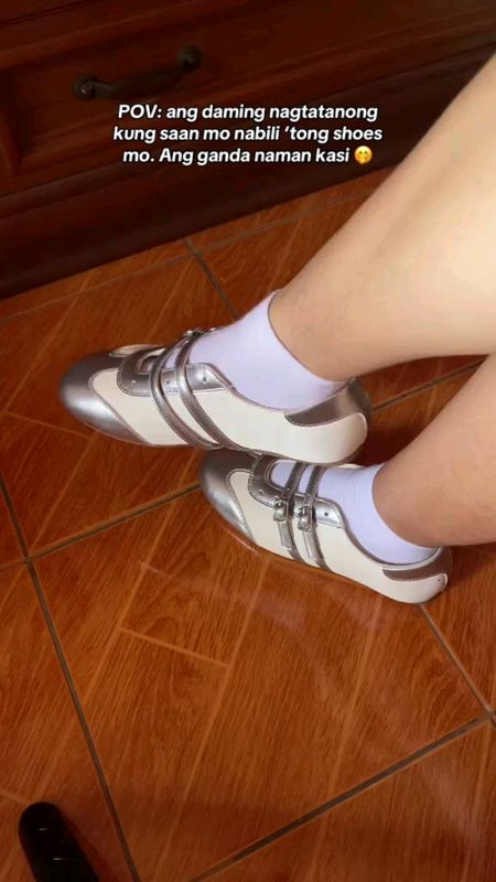 #shoes #womensshoes #womensfootwear #balletshoes #dollshoes #flatshoes #VintageMaryJaneshoes #shoesforwomen #MasMuraSaShopee #shopeeVideo