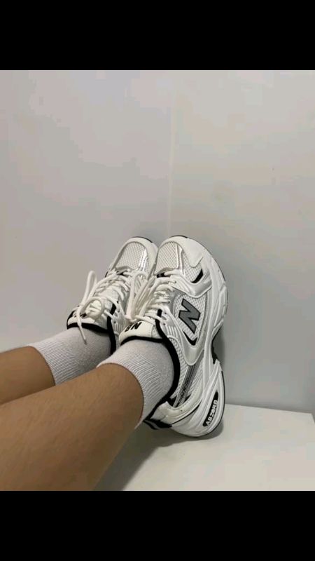 rubber shoes#buynow #FreeCoinsInShopeeVideo #MasMuraSaShopee
