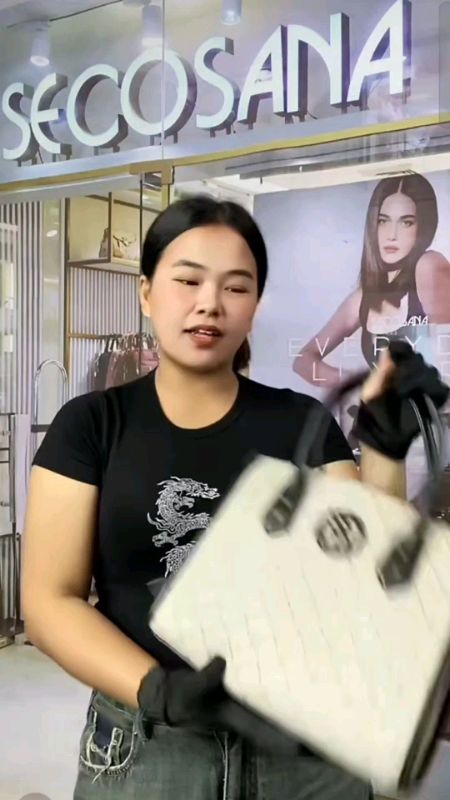 #secosanahisanne#secosanabag#secosanashoulderbag#secosanahandbag#shoulderbag#handbag#elegantbag#officebag#collegebag#studentbag#viral#trending#fyp