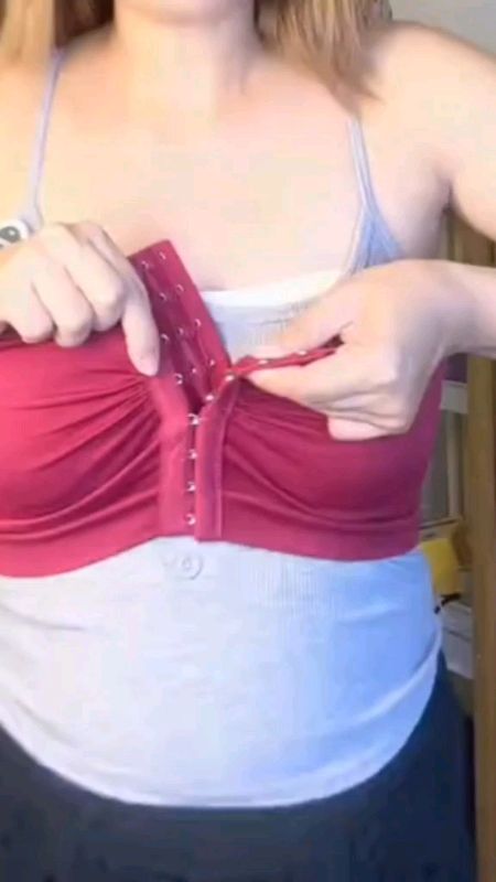 [Comfort Room]Plus-size Strapless Seamless Bra Provides Excellent Breast Support With Beautiful colors#Seamlessbra#straplessbra#nonwiretube#Bra#shopee