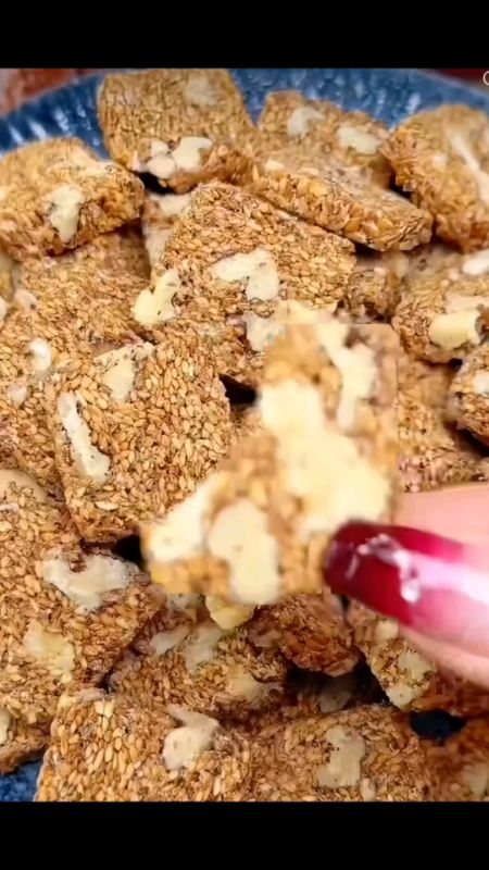 #WalnutCake #healthycake #flaxseedandwalnut #healthysnack #weightlosssnack #HighFiberSnack #MasMuraSaShopee #freeshipping