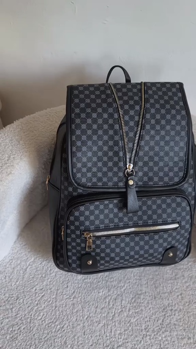 #SchoolBag #BuyNow #🛍️✨💕🫶🎀🌷➡️ #GoodQuality #Liget #VeryAffordable