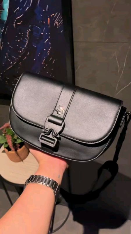 #slingbag #bag #crossbodybag #MasMuraSaShopee