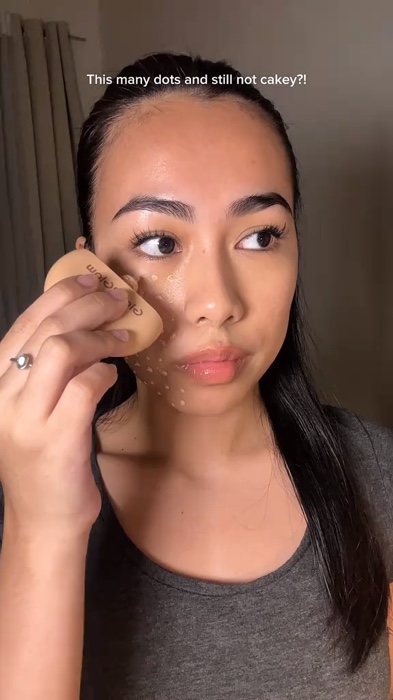 ￼Glad2Glow Flawless Blurring SKINTINT High Coverage Lightweight Foundation Concealer 30ml Cowgirl #sunscreen #blush #MasMuraSaShopee #fyp  #foryou