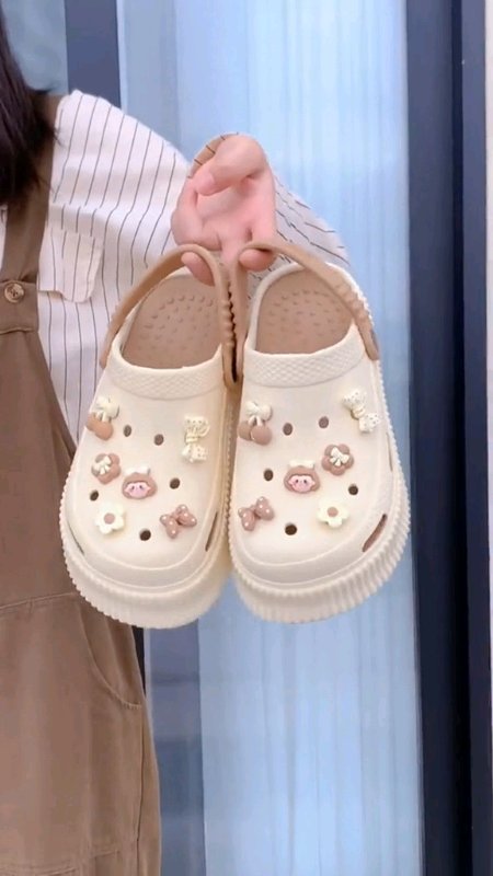 #slippers #clogs #cartoonslipper #clogsforwomen #sandal #FreeCoinsInShopeeVideo #ShopeePHPaydaySale  #MasMuraSaShopee #shopeeph #ShopeePHCommsXTRA  #f