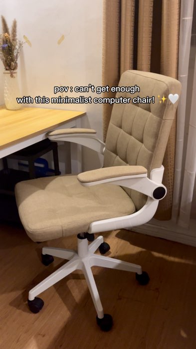 sisipagin ka lalo magtrabaho pag ganito upuan mo ahaha. gandaaaa! 😍🫶#chair #office #computer #wfh #Home #fyp #foryou #minimalist #aesthetic #buynow