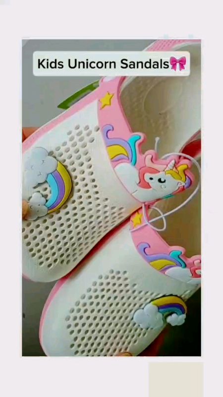 Unicorn Lovers Attack❤️😍🎀🎄🎁#kidssandals #kidscrocs #closs #unicorn #AngDaliDaliSaShopee #MasMuraSaShopee #FreeCoinsSaShopeeVideo #fyp #xmas #mura