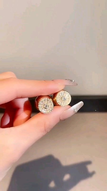 Drewjew 18k Gold Earrings #MasMuraSaShopee #ShopeePHPaydaySale #FreeCoinsInShopeeVideo