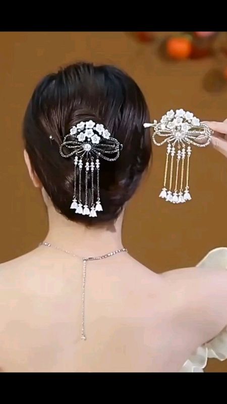 #hair #accessories #tassel #FreeCoinsInShopeeVideo #MasMuraSaShopee for #MasMuraSaShopee #wedding #Bride #OOTD #clip #elegant #
