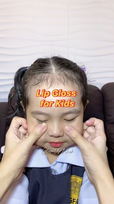 Lip gloss na pwede sa mga bata #lipgloss #lipstick #redlips #kidsmakeup #liptint #babygirl #makeup #hegerbaby