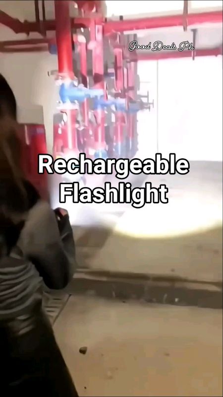 Bright Flashlight🔦Rechargeable #flashlight #brightlight #bright #heavyduty #MasMuraSaShopee #FreeCoinsInShopeeVideo