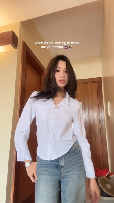 polo crop 🤍 #MasMuraSaShopee #trending #fyp #OOTD #Outfit