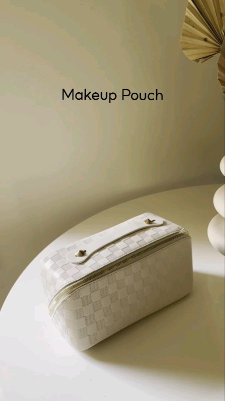 Makeup Pouch 👝 #makeup #organizer #fyp #MasMuraSaShopee #FreeCoinsInShopeeVideo