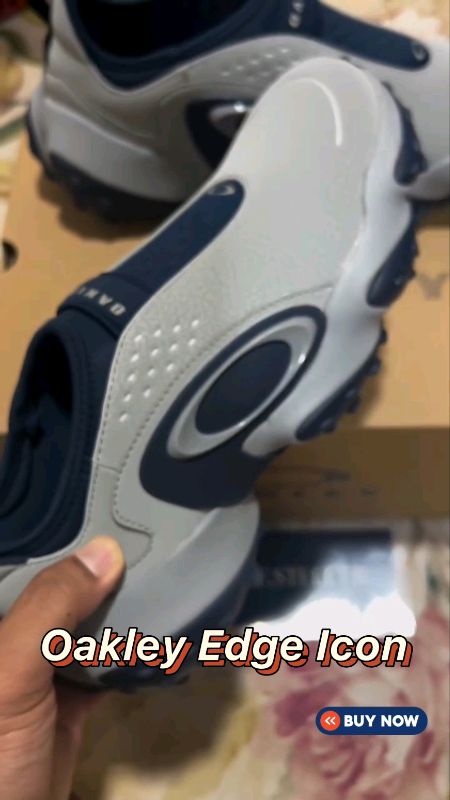 Oakley Edge Icon Golf Shoes 💜 #oakley #oakleyshoes #shoes #sneakers #oakleyedgeicon #golfshoes #menshoes #oakleygolfshoes